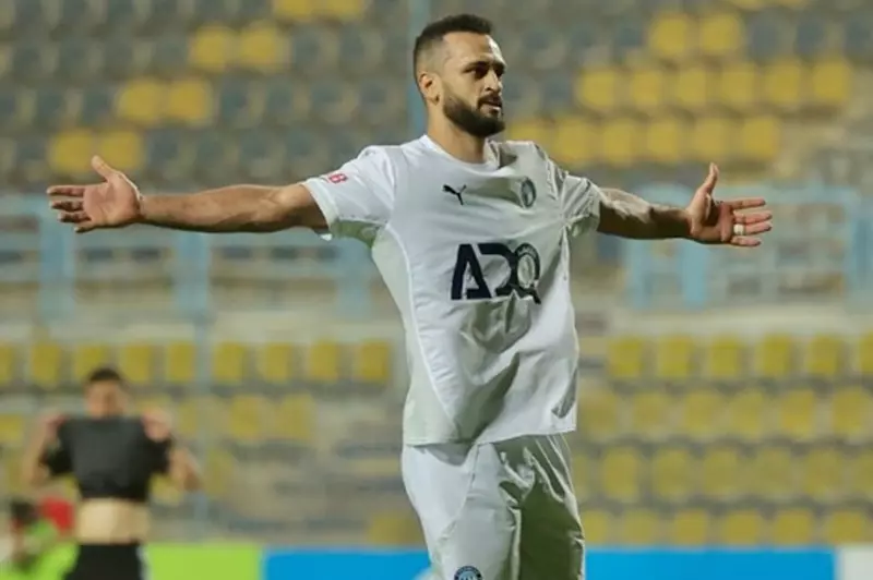 مروان حمدي يحقق هدفه العاشر ويعيد فريق بيراميدز إلى الصدارة أمام سيراميكا